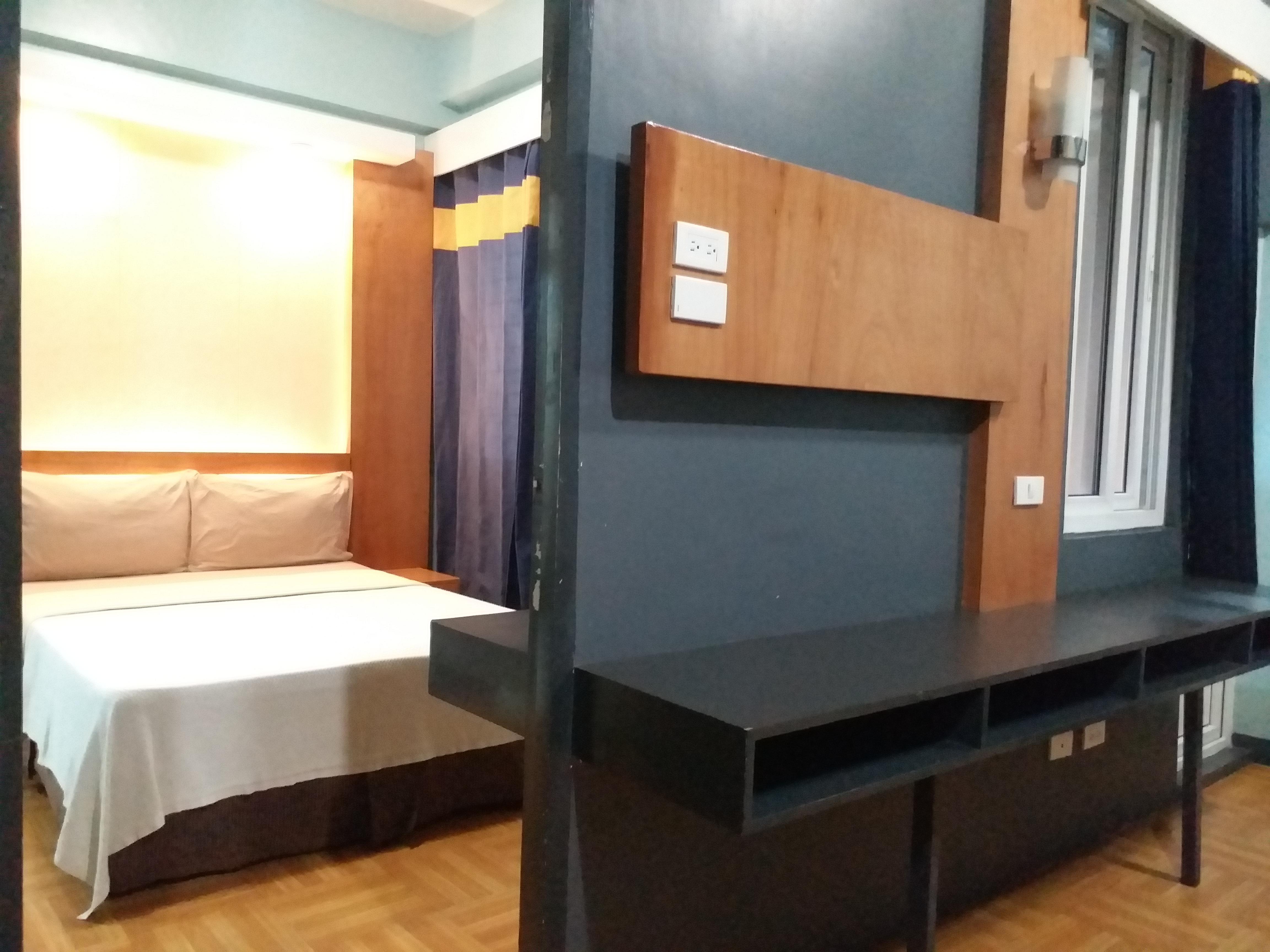 Leesons Residences Манила Екстериор снимка