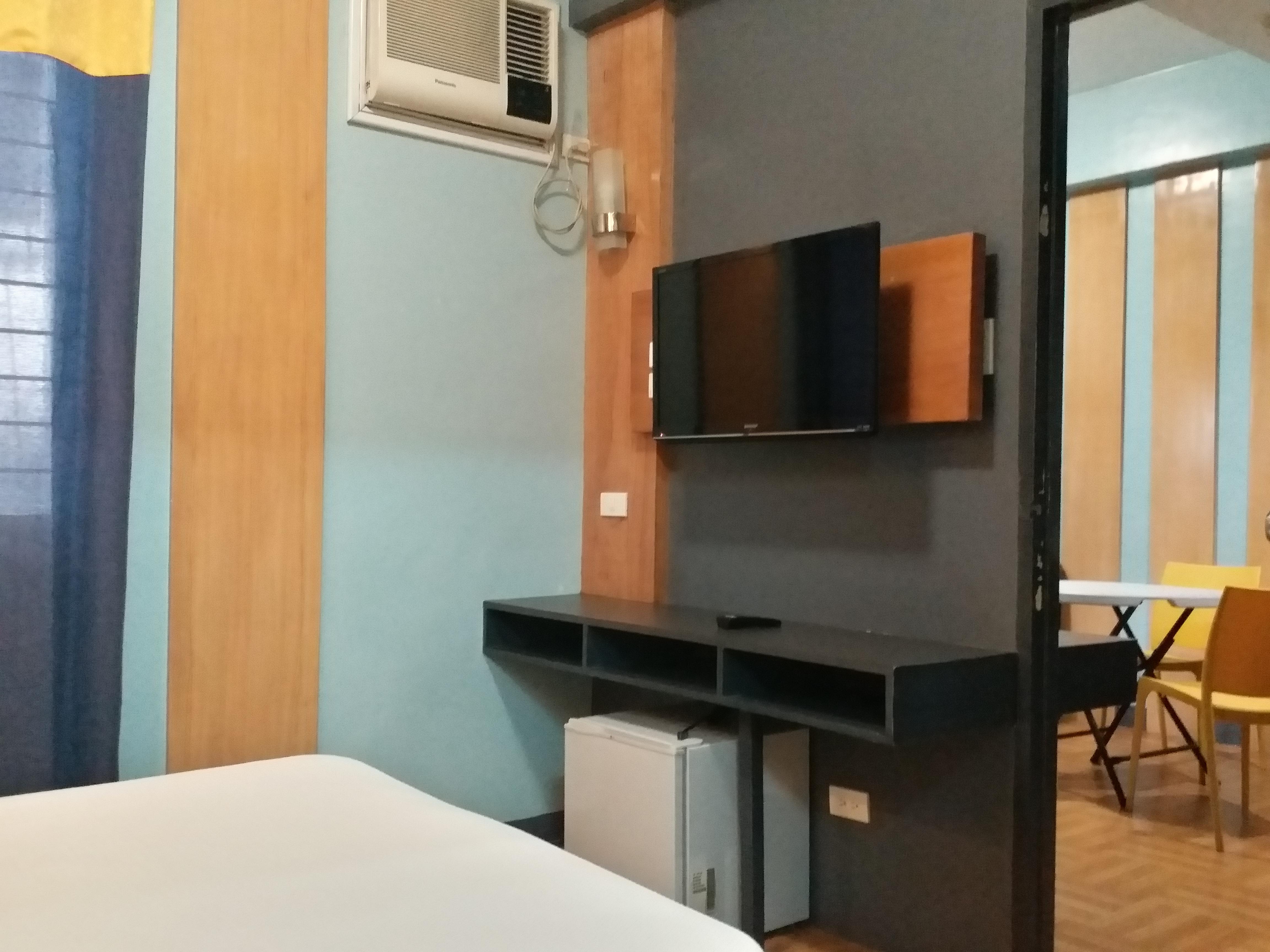 Leesons Residences Манила Екстериор снимка