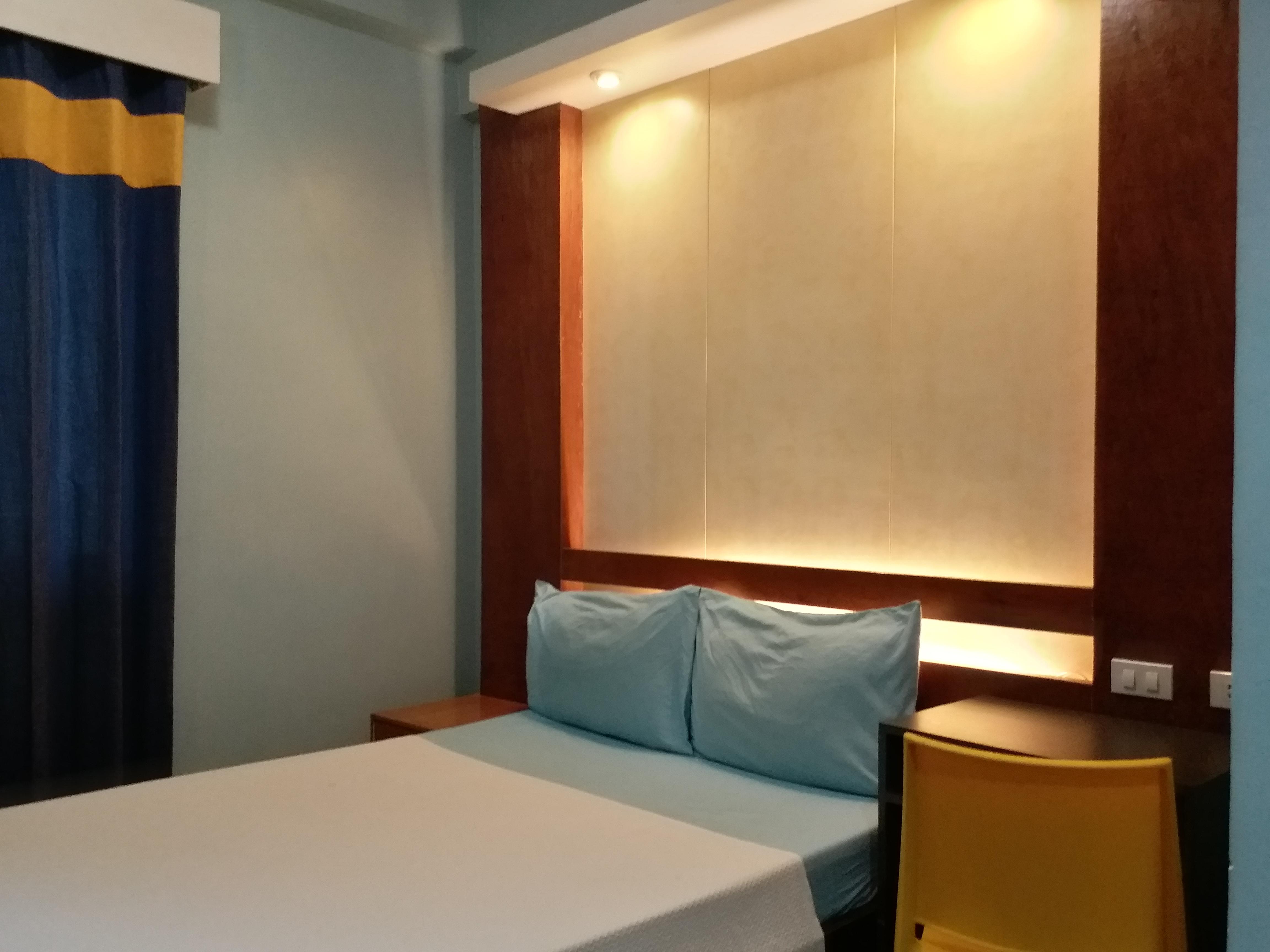 Leesons Residences Манила Екстериор снимка