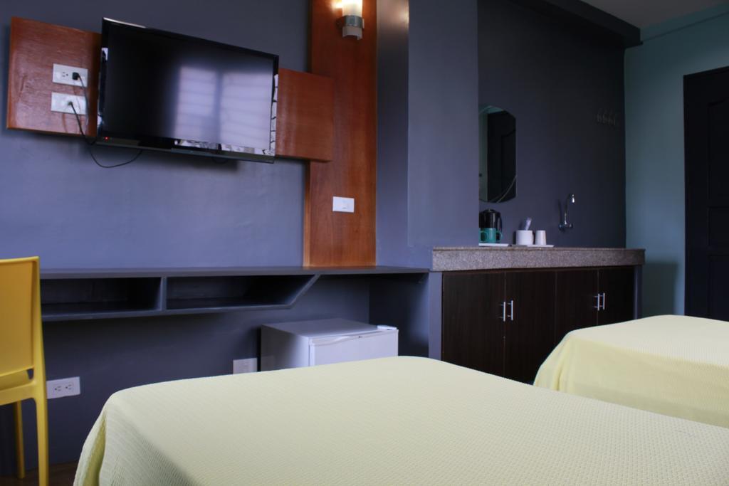 Leesons Residences Манила Екстериор снимка